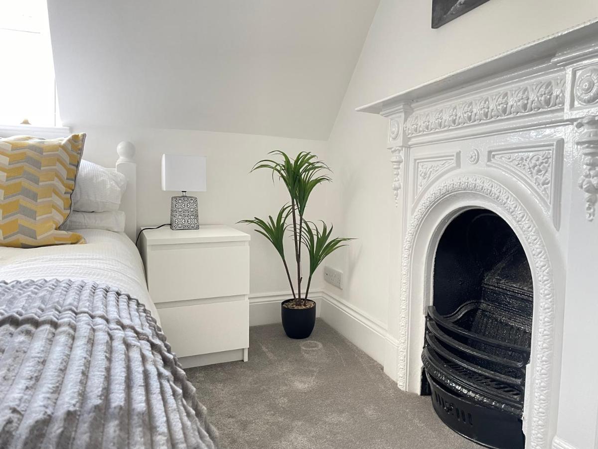 Light Airy 3 Bed Town Cntr Flat 700M To The Beach Bournemouth Exterior foto